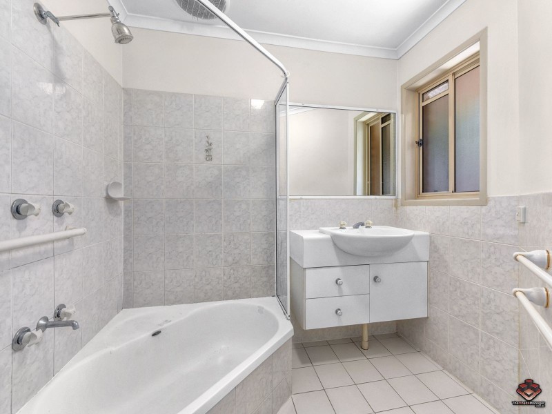 28 Holmead Road, Eight Mile Plains QLD 4113