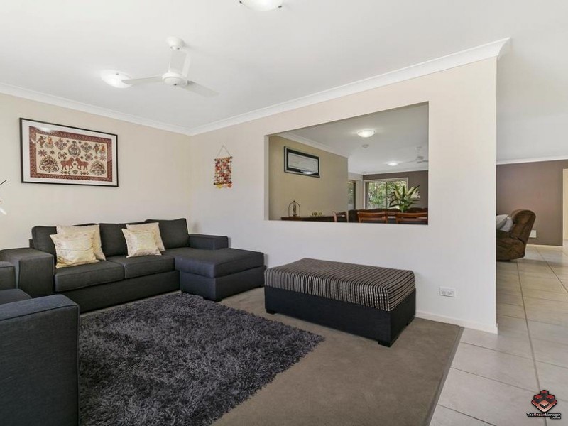 35 Earnshaw Street, Calamvale QLD 4116