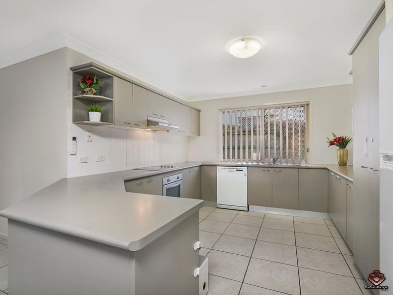 35 Earnshaw Street, Calamvale QLD 4116