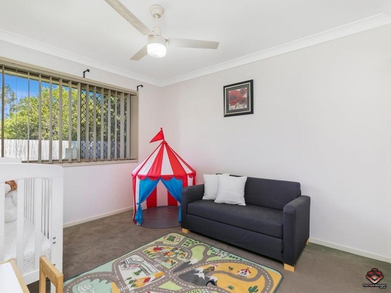 35 Earnshaw Street, Calamvale QLD 4116