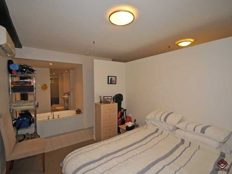 64 Macquarie Street, Teneriffe QLD 4005