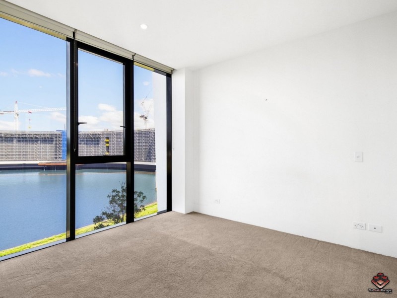 1 Marina Drive, Benowa QLD 4217