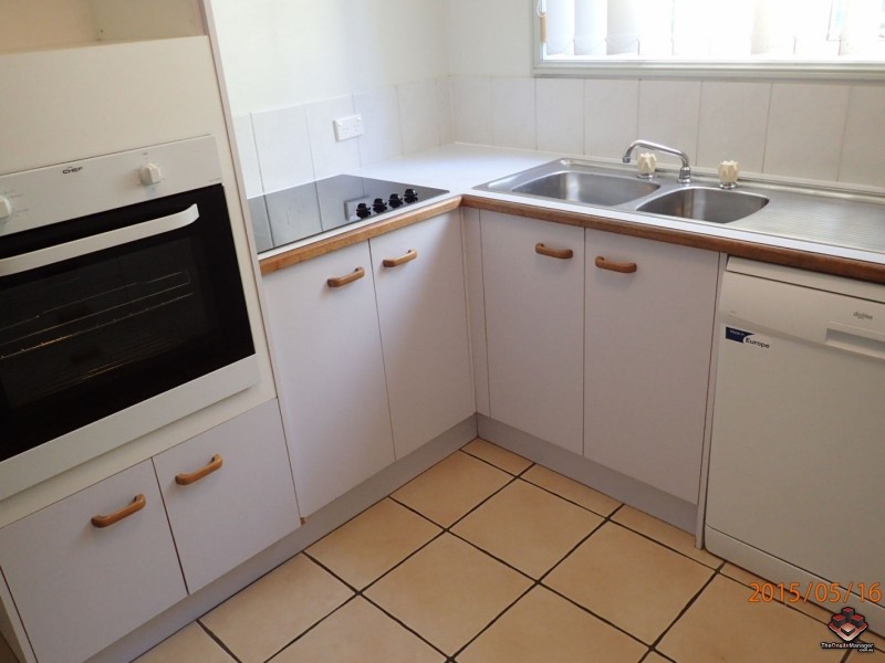 97 Edmund Rice Drive, Southport QLD 4215