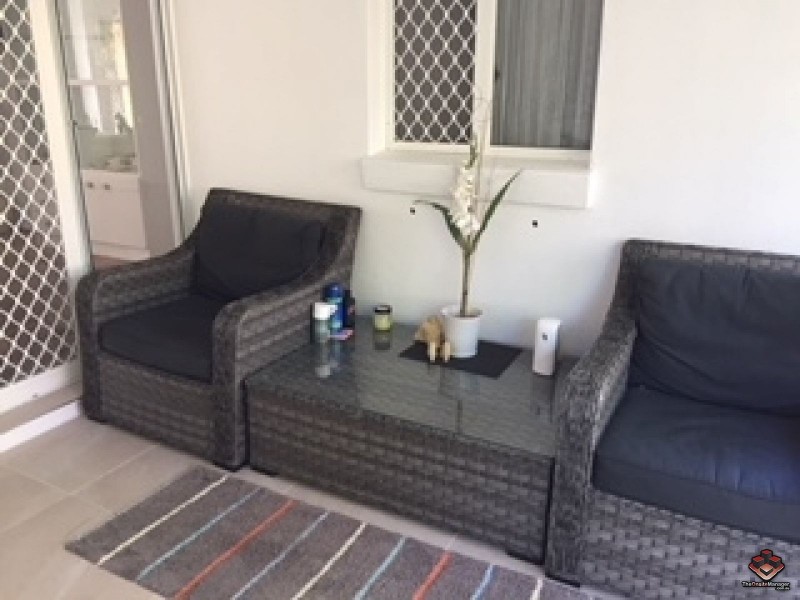 50 St Kevins Avenue, Benowa QLD 4217