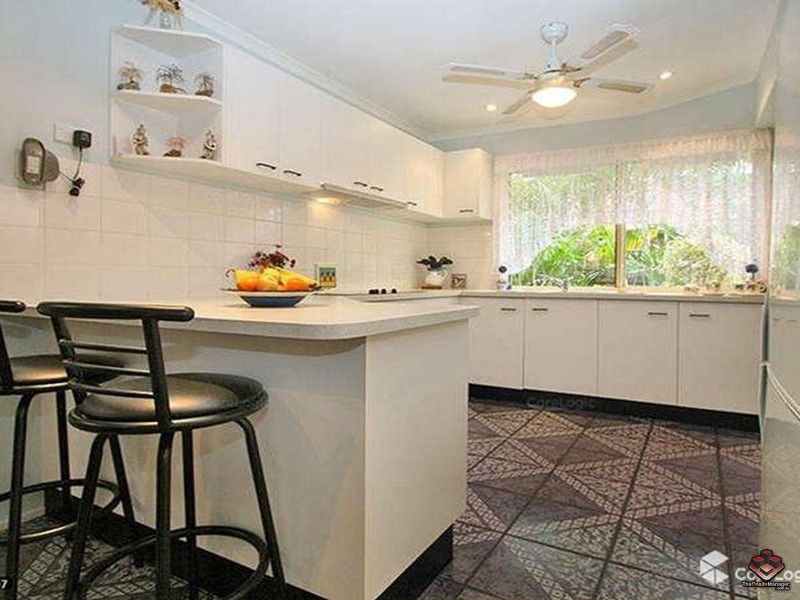 85a Federation Drive, Hillcrest QLD 4118