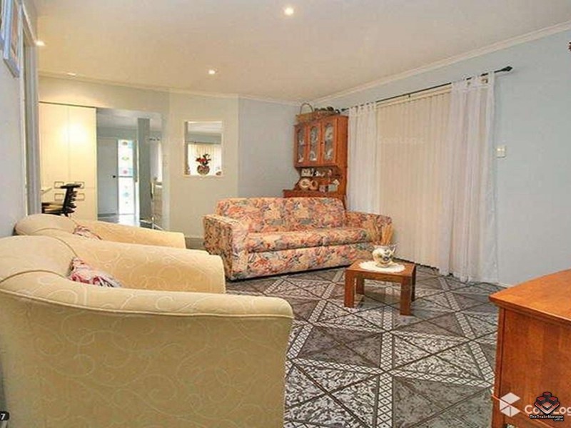 85a Federation Drive, Hillcrest QLD 4118