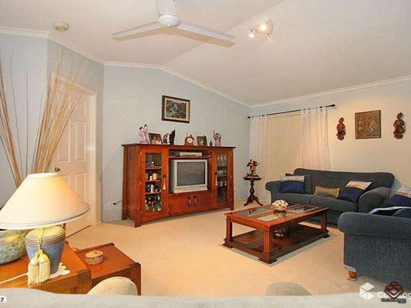 85a Federation Drive, Hillcrest QLD 4118