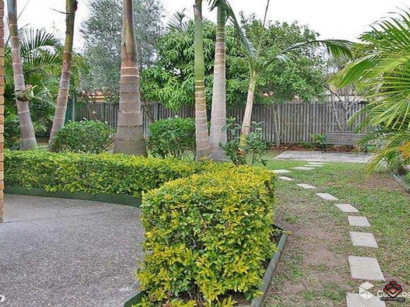 85a Federation Drive, Hillcrest QLD 4118