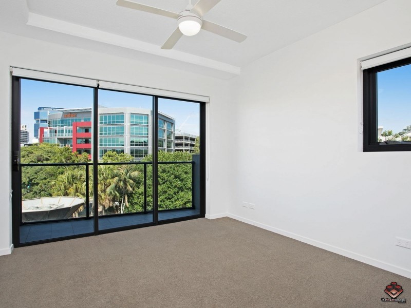573 Coronation Drive, Toowong QLD 4066