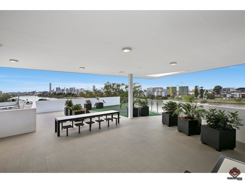 573 Coronation Drive, Toowong QLD 4066