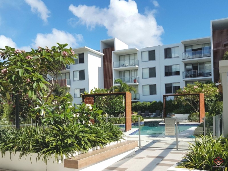 6 Waterford Court, Bundall QLD 4217