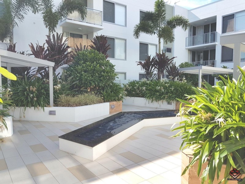 6 Waterford Court, Bundall QLD 4217