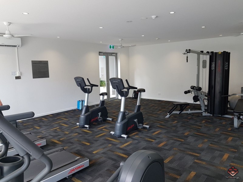 6 Waterford Court, Bundall QLD 4217