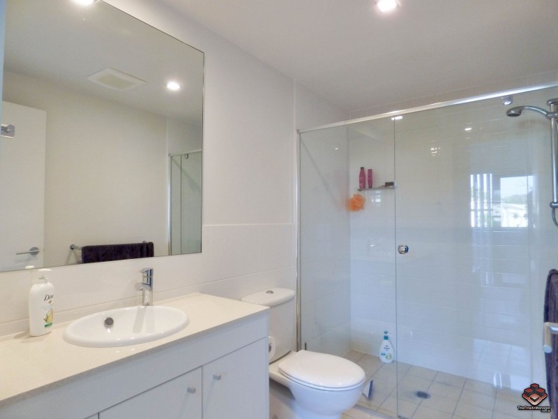 16 Surbiton Court, Carindale QLD 4152