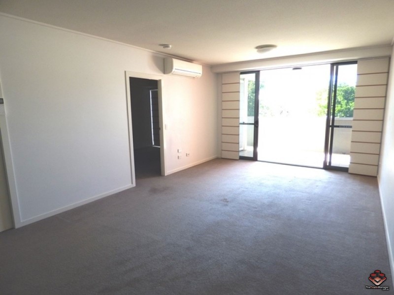 16 Surbiton Court, Carindale QLD 4152