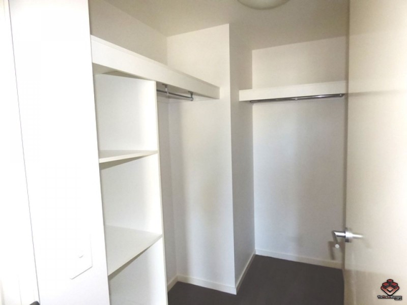 16 Surbiton Court, Carindale QLD 4152