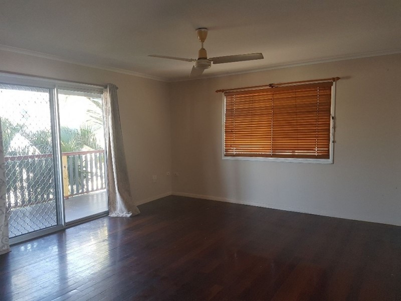 137 Pulgul Street, Urangan QLD 4655