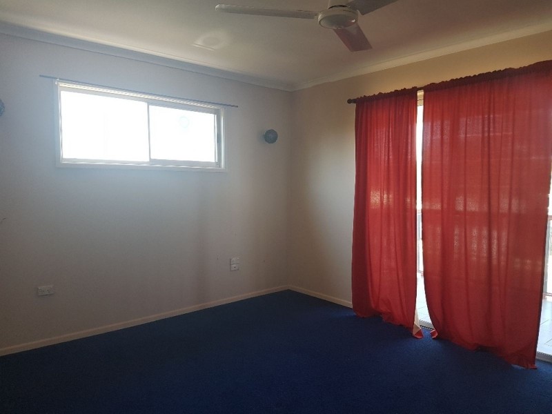 137 Pulgul Street, Urangan QLD 4655