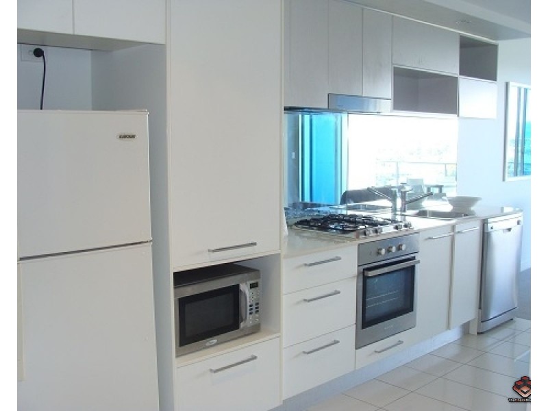 430 Marine Parade, Biggera Waters QLD 4216