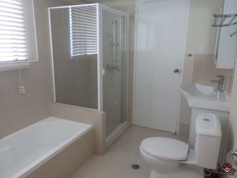 138 Marine Parade, Southport QLD 4215