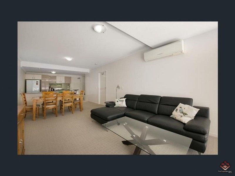 24 Allwood Street, Indooroopilly QLD 4068