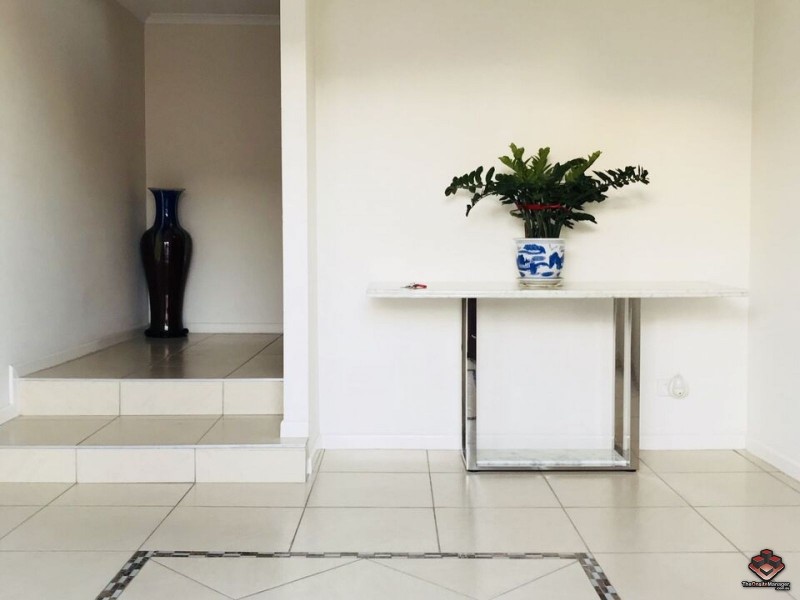 25 Nevern Street, Macgregor QLD 4109