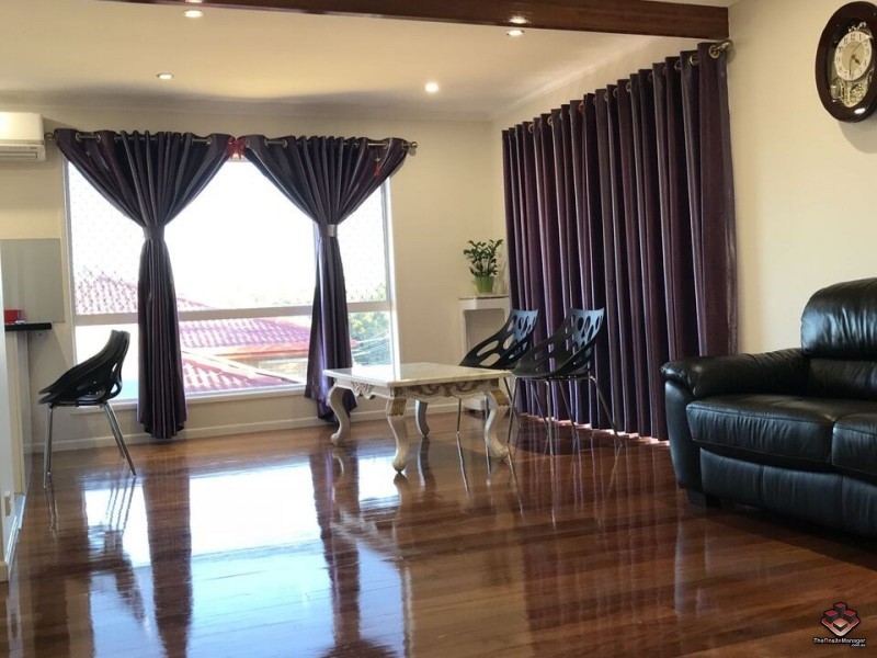 25 Nevern Street, Macgregor QLD 4109