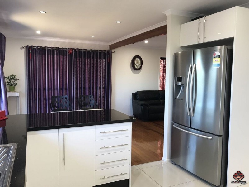 25 Nevern Street, Macgregor QLD 4109