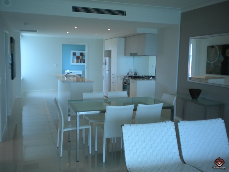 430 Marine Parade, Biggera Waters QLD 4216