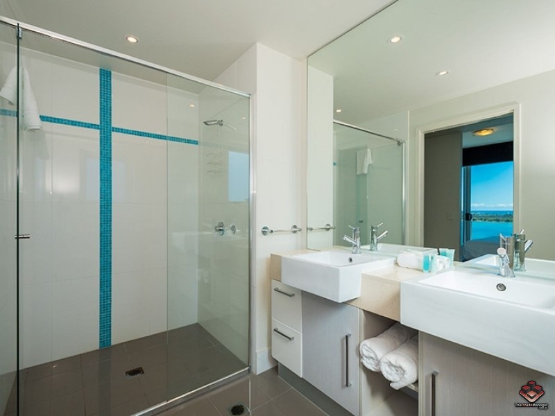 430 Marine Parade, Biggera Waters QLD 4216