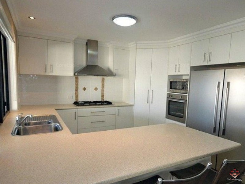 Point Vernon QLD 4655