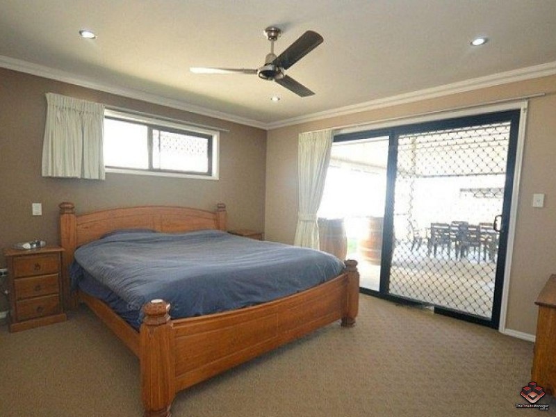 Point Vernon QLD 4655