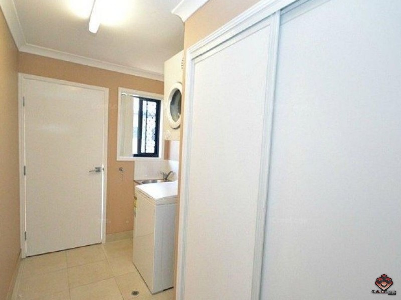 Point Vernon QLD 4655