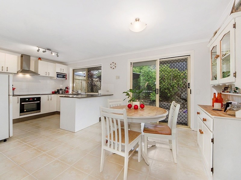 1/6 Camera Court, Oxenford QLD 4210