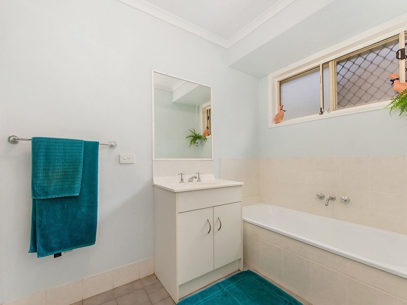 1/6 Camera Court, Oxenford QLD 4210