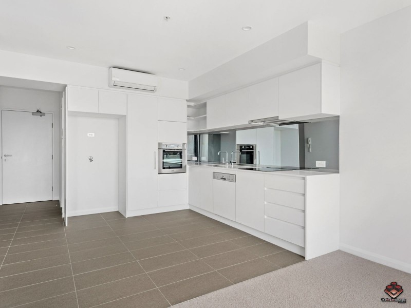 10803/300 Old Cleveland Road, Coorparoo QLD 4151