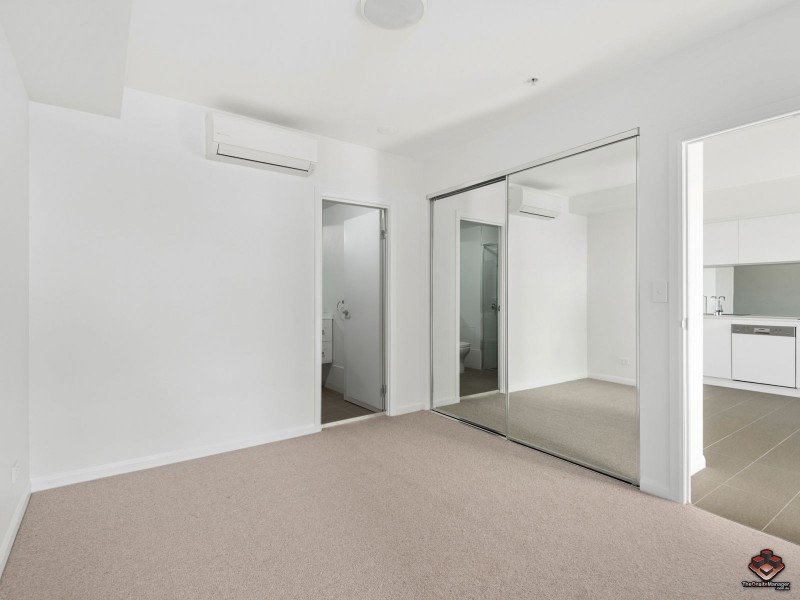 10803/300 Old Cleveland Road, Coorparoo QLD 4151