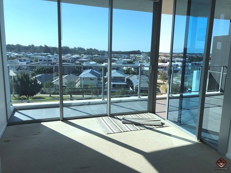 2 East Quay Drive, Biggera Waters QLD 4216