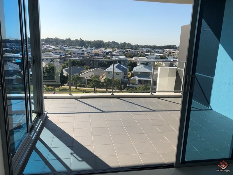 2 East Quay Drive, Biggera Waters QLD 4216