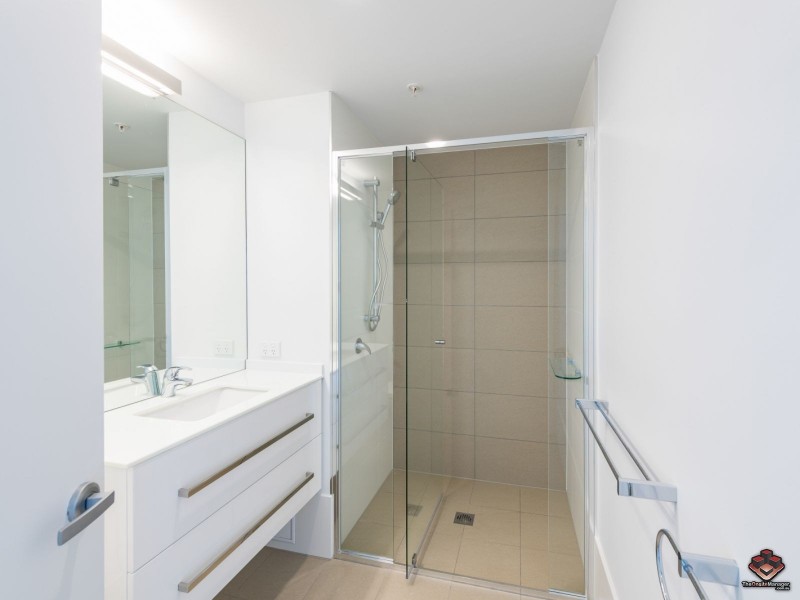 20402/300 Old Cleveland Road, Coorparoo QLD 4151