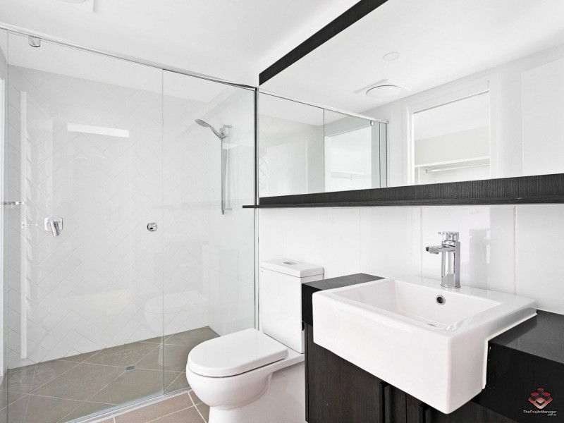 573 Coronation Drive, Toowong QLD 4066