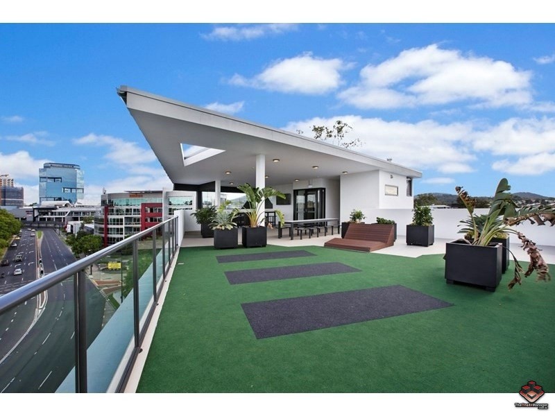 573 Coronation Drive, Toowong QLD 4066