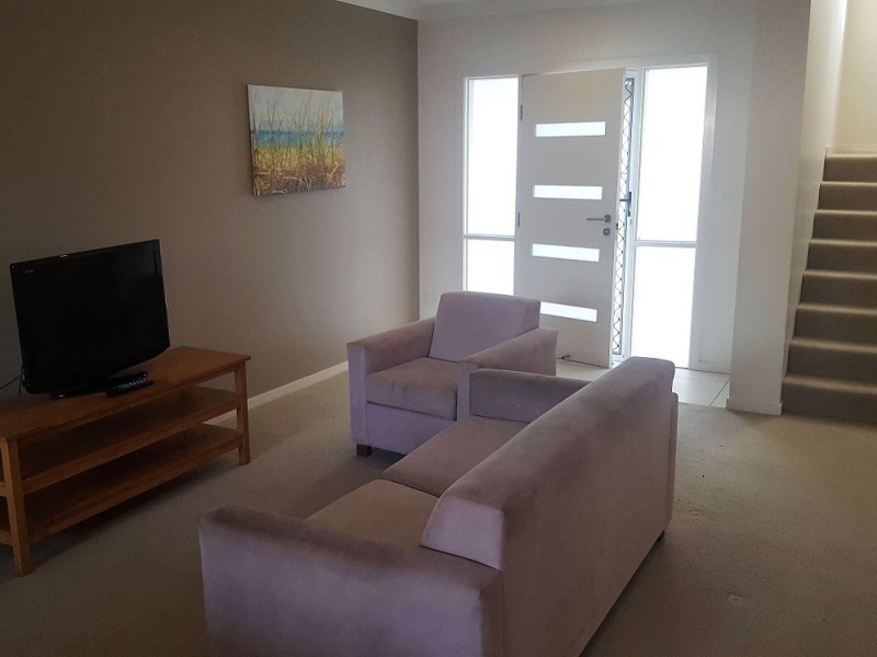 65 Manooka Drive, Cannonvale QLD 4802