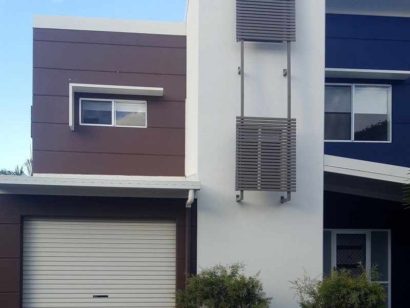 65 Manooka Drive, Cannonvale QLD 4802