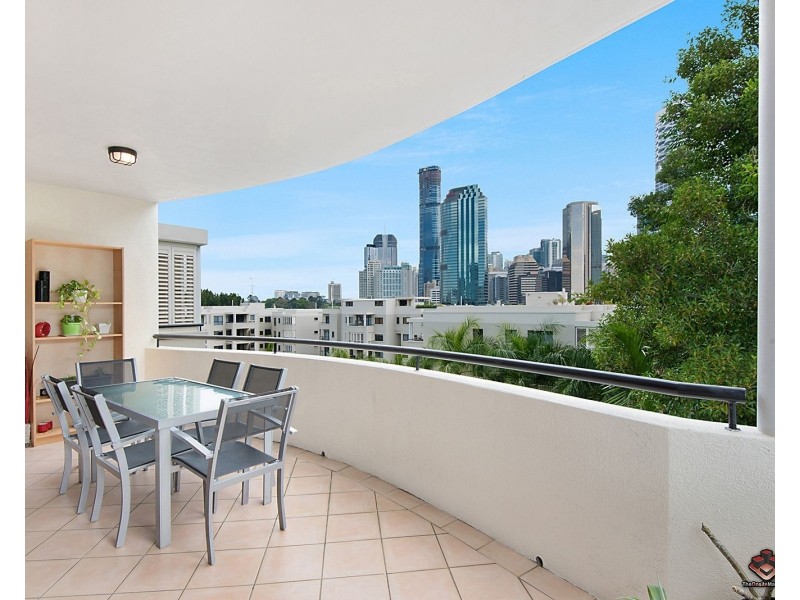 165 Main Street, Kangaroo Point QLD 4169