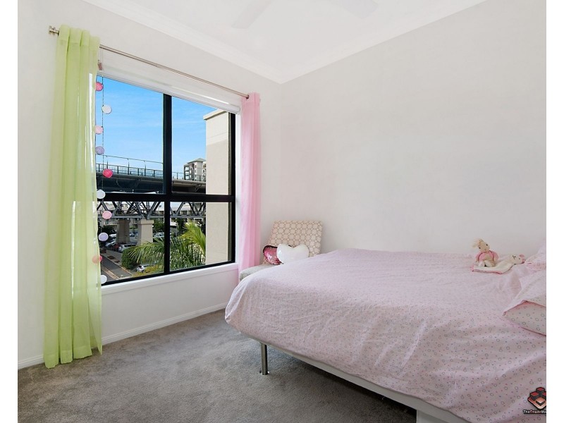 165 Main Street, Kangaroo Point QLD 4169