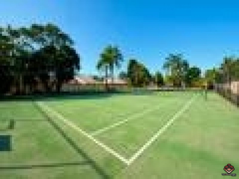 128 Benowa Road, Southport QLD 4215