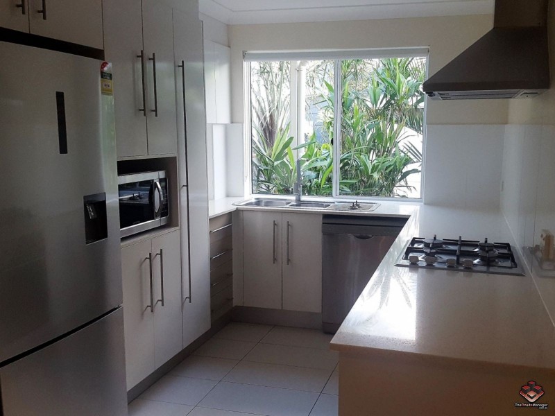 65 Manooka Drive, Cannonvale QLD 4802