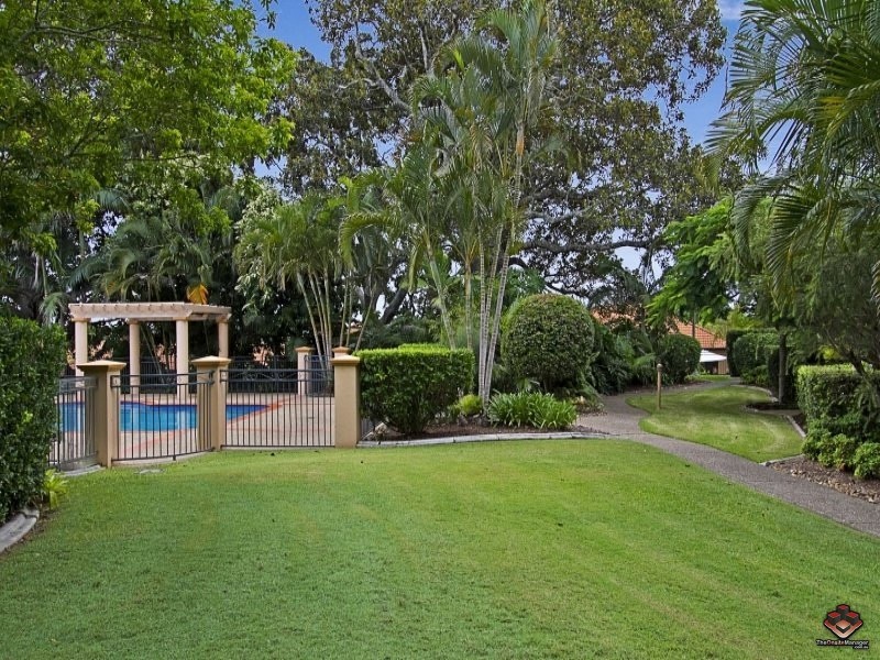 Carrara QLD 4211
