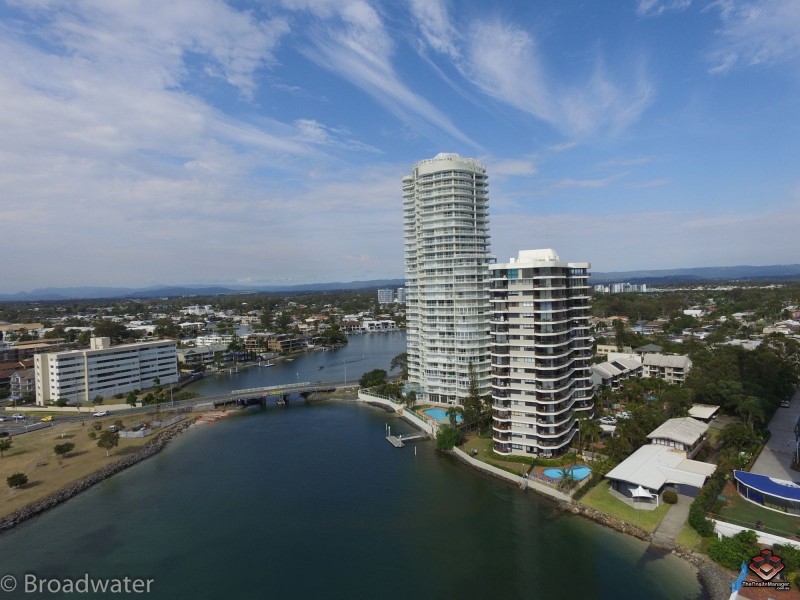 9 Bayview Street, Runaway Bay QLD 4216